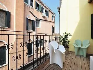 Dorsoduro Terrace And Garden Hotel *
